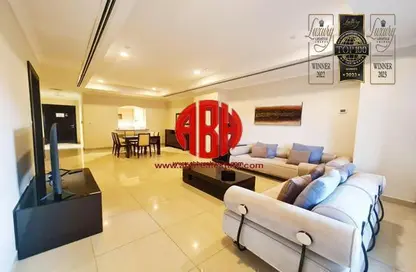 Apartment - 1 Bedroom - 2 Bathrooms for rent in East Porto Drive - Porto Arabia - The Pearl Island - Doha