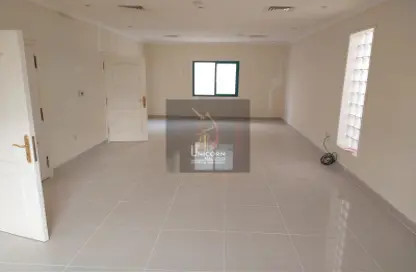 مجمع سكني - 3 غرف نوم - 4 حمامات للايجار في العزيزية - العزيزية - الدوحة