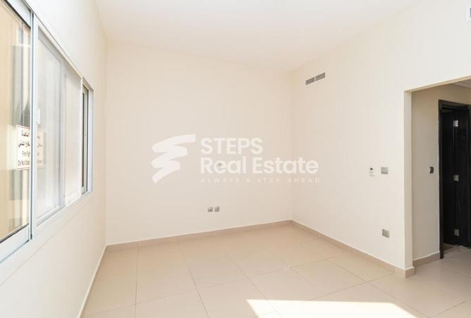 978706 - Property Image 3