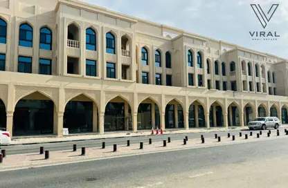 Shop - Studio - 1 Bathroom for rent in Najma street - Old Airport Road - Doha