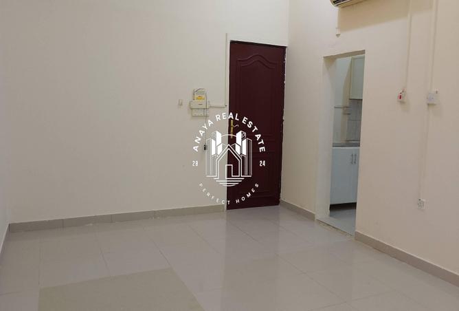 965396 - Property Main Image