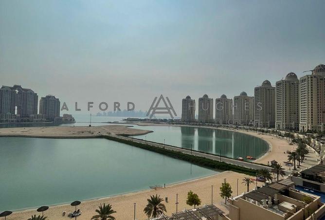 966498 - Property Image 2