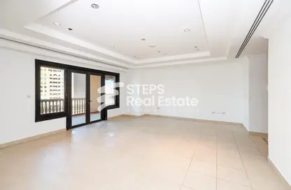 Empty Room image for: Apartment - 4 Bedrooms - 4 Bathrooms for rent in West Porto Drive - Porto Arabia - The Pearl Island - Doha, Image 1