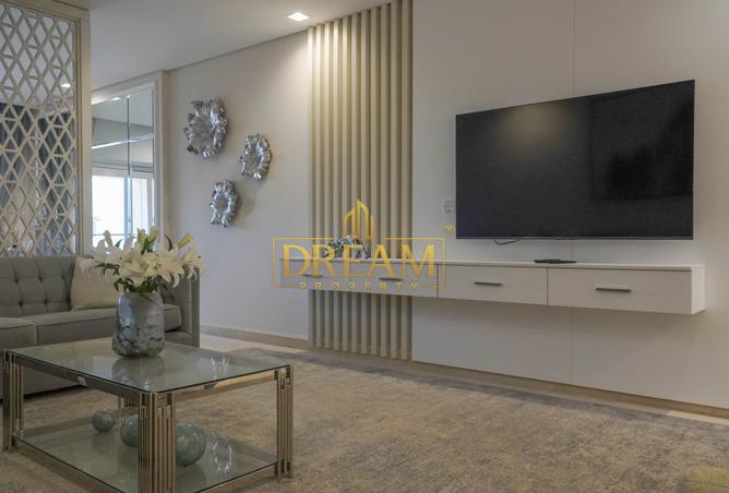884545 - Property Image 3