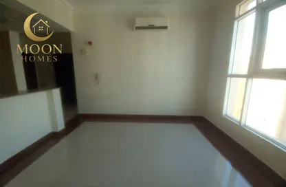 Apartment - 2 Bedrooms - 2 Bathrooms for rent in Al Mansoura - Al Mansoura - Doha