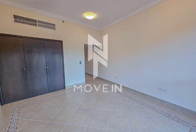 941326 - Property Image 2