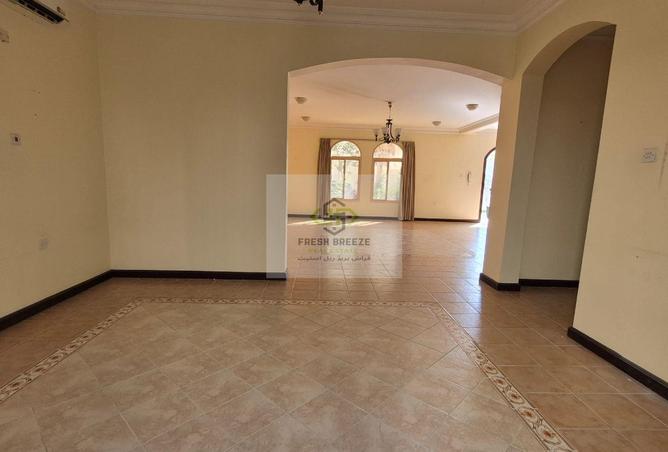 977129 - Property Image 3