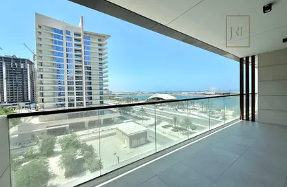 Apartment - 1 Bedroom - 2 Bathrooms for rent in Marina District - Lusail