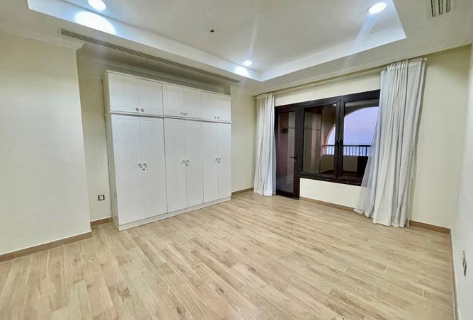944105 - Property Image 3