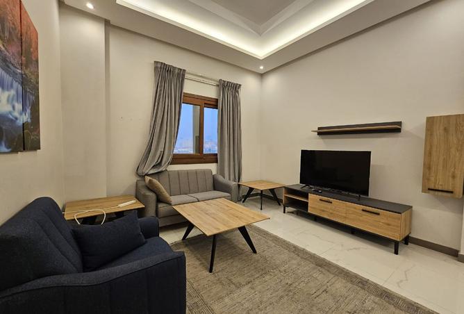 932705 - Property Image 2