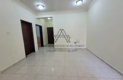 شقة - 2 غرف نوم - 2 حمامات للايجار في مدينة خليفة جنوب - مدينة خليفة - الدوحة