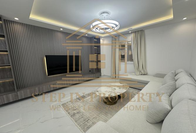 956549 - Property Image 2