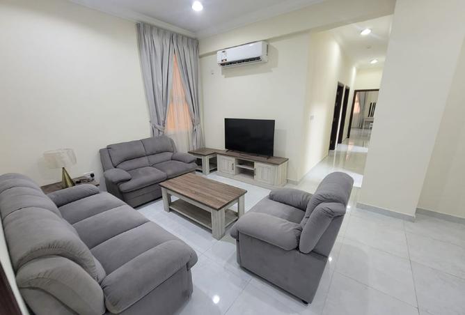 1000170 - Property Image 2