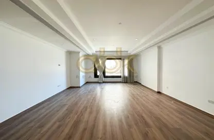 Apartment - 1 Bedroom - 2 Bathrooms for rent in East Porto Drive - Porto Arabia - The Pearl Island - Doha