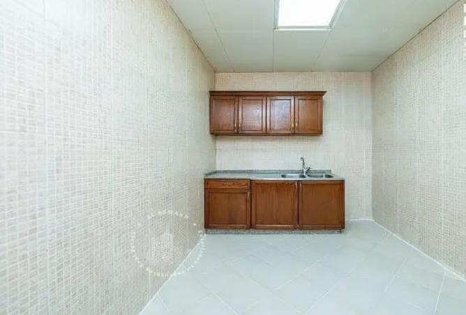 987921 - Property Image 3