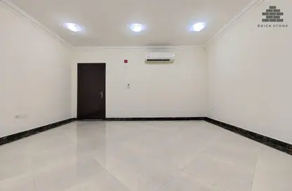 Apartment - 3 Bedrooms - 3 Bathrooms for rent in Muntazah 13 - Al Muntazah - Doha