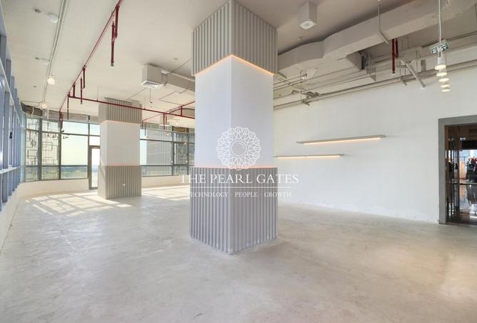 885996 - Property Image 2