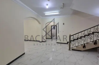 Villa - 5 Bedrooms - 4 Bathrooms for rent in Ain Khaled Villas - Ain Khaled - Doha
