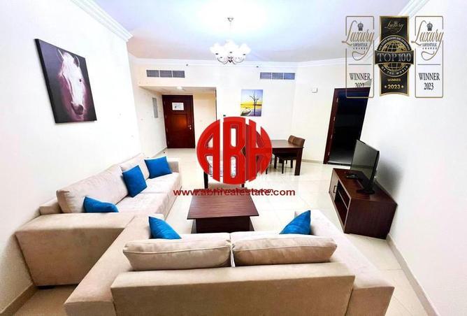Apartment - 2 Bedrooms - 2 Bathrooms for rent in West Bay Tower - West Bay - West Bay - Doha