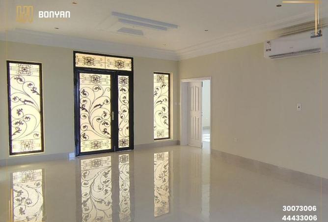 974353 - Property Image 2