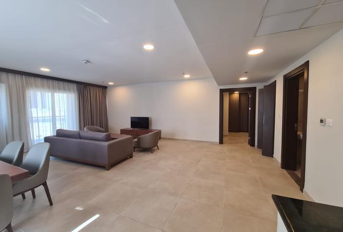 904295 - Property Image 2