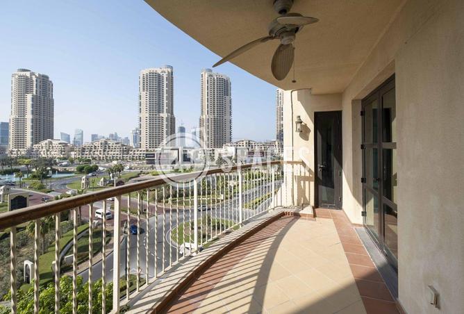 958907 - Property Image 3