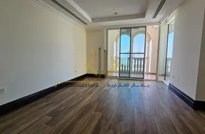 شقة - 2 غرف نوم - 2 حمامات للايجار في فيفا بحرية - جزيرة اللؤلؤة - الدوحة