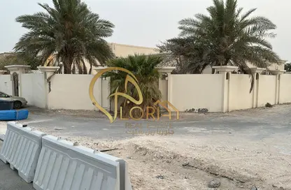 فيلا - 6 غرف نوم - 8 حمامات للبيع في العب - الخيصة - أم صلال محمد