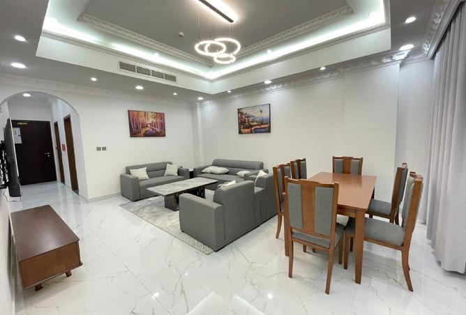 985503 - Property Image 2