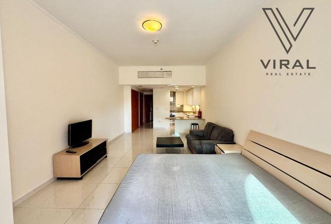 927740 - Property Image 2