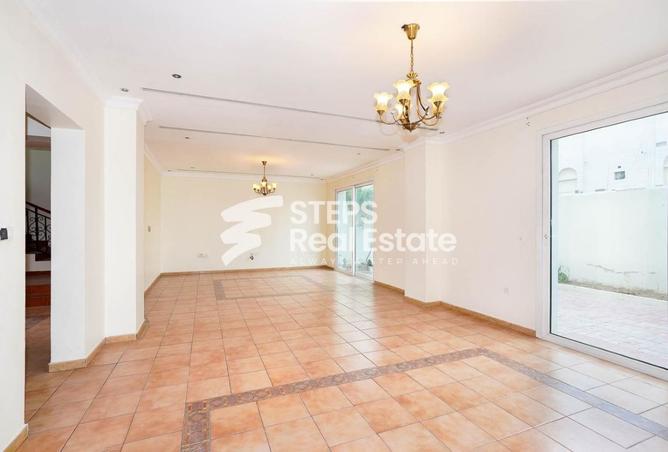 938512 - Property Image 2