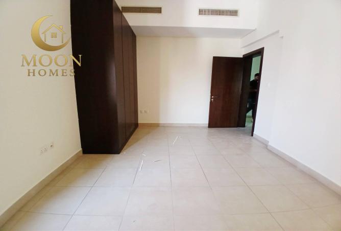 997567 - Property Image 3