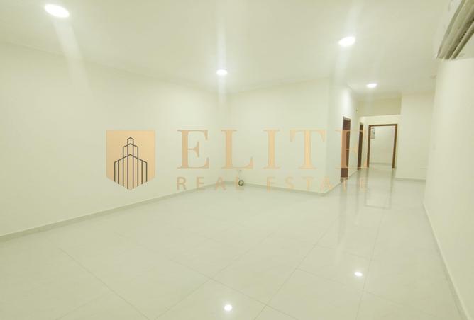 936821 - Property Image 2