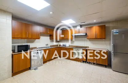 Apartment - 3 Bedrooms - 2 Bathrooms for rent in One Porto Arabia - Porto Arabia - The Pearl Island - Doha
