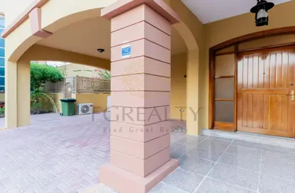 Compound - 4 Bedrooms - 5 Bathrooms for rent in Maamoura Villas - Al Maamoura - Doha