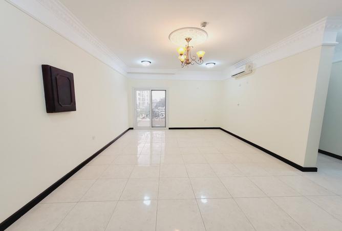 985536 - Property Main Image