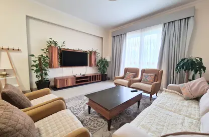 Townhouse - 1 Bedroom - 2 Bathrooms for rent in Al Mutahidah Tower - Viva Bahriyah - The Pearl Island - Doha