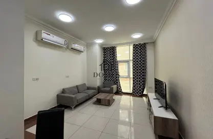 Apartment - 2 Bedrooms - 2 Bathrooms for rent in Thabit Bin Zaid Street - Al Mansoura - Doha