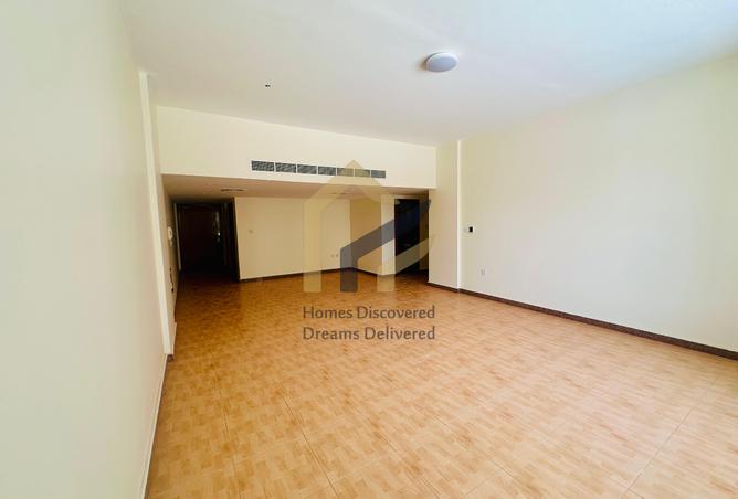 867104 - Property Image 2