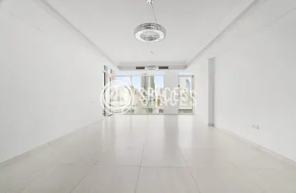 Apartment - 1 Bedroom - 2 Bathrooms for rent in Gewan Island - The Pearl Island - Doha