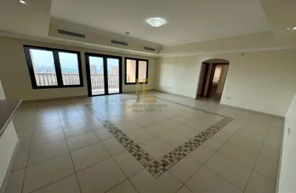 Apartment - 2 Bedrooms - 3 Bathrooms for rent in West Porto Drive - Porto Arabia - The Pearl Island - Doha