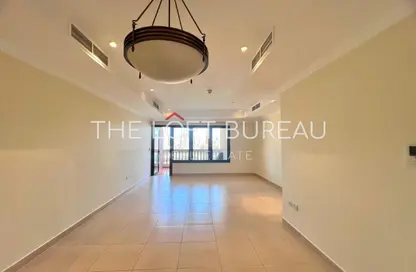 Apartment - 2 Bedrooms - 2 Bathrooms for rent in East Porto Drive - Porto Arabia - The Pearl Island - Doha