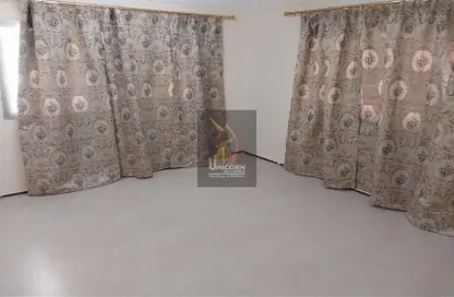 Empty Room image for: Apartment - 1 Bedroom - 1 Bathroom for rent in Al Nasr Street - Al Nasr - Doha, Image 1
