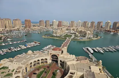 Penthouse - 4 Bedrooms - 6 Bathrooms for rent in Porto Arabia - The Pearl Island - Doha