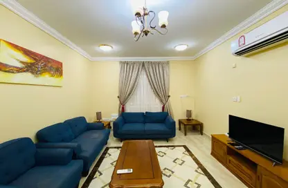 Apartment - 2 Bedrooms - 2 Bathrooms for rent in Al Mansoura - Al Mansoura - Doha