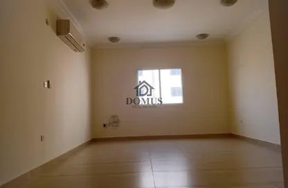Apartment - 3 Bedrooms - 3 Bathrooms for rent in Al Zubair Bakkar Street - Al Sadd - Doha