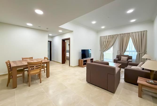915005 - Property Image 2