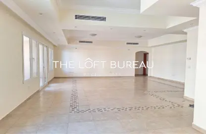 Apartment - 3 Bedrooms - 4 Bathrooms for sale in Tower 9 - Porto Arabia - The Pearl Island - Doha