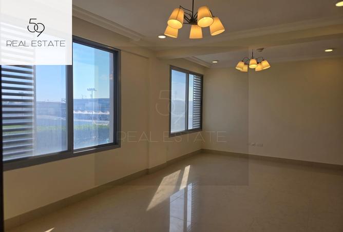 1002957 - Property Main Image