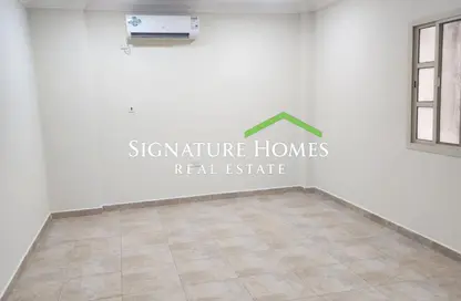 Apartment - 2 Bedrooms - 2 Bathrooms for sale in Al Mansoura - Al Mansoura - Doha